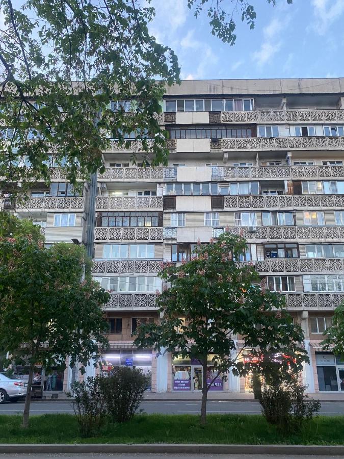 Золотой Квадрат 60 Кв2 Apartment Almatî Exterior foto