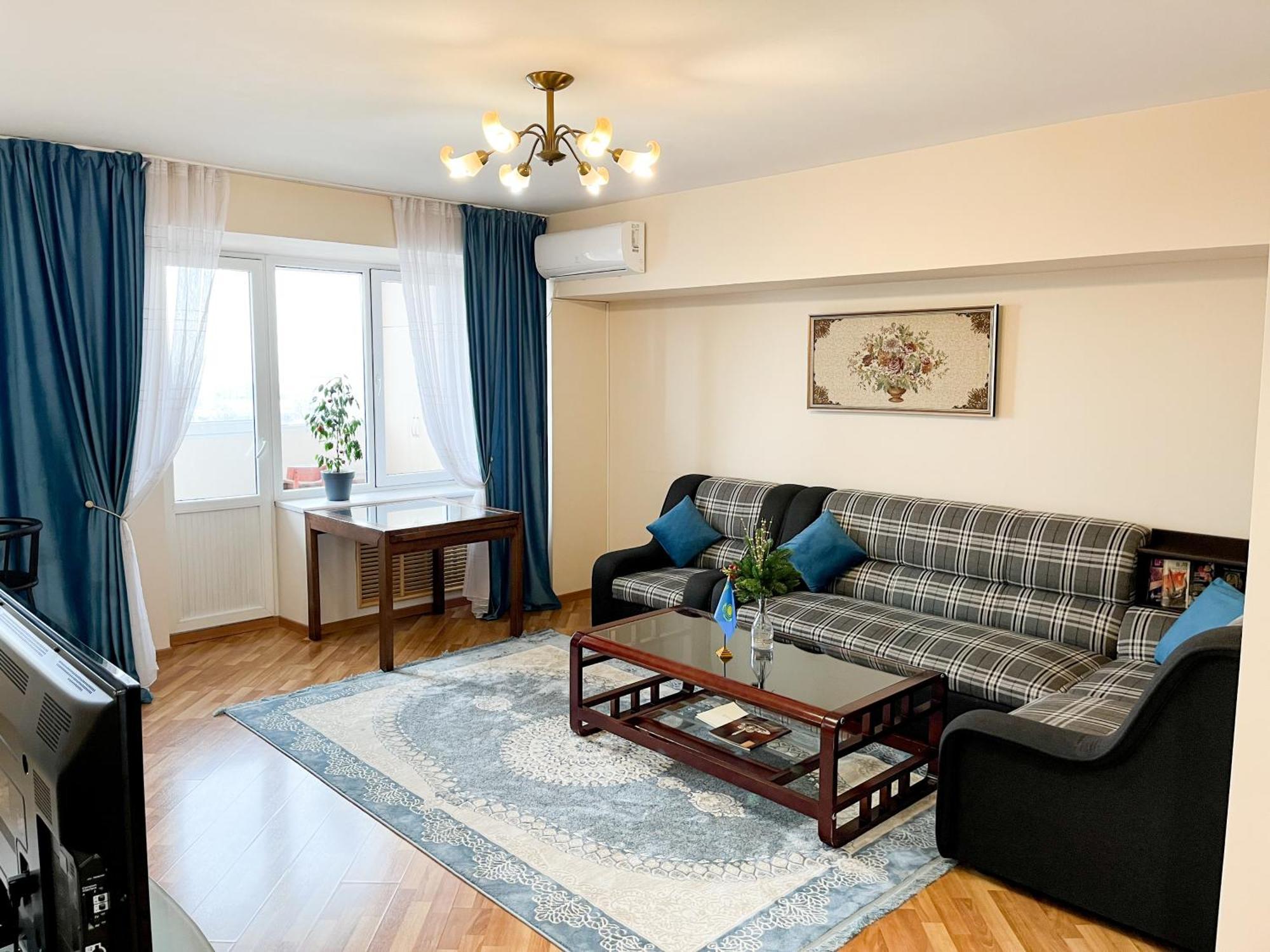 Золотой Квадрат 60 Кв2 Apartment Almatî Exterior foto
